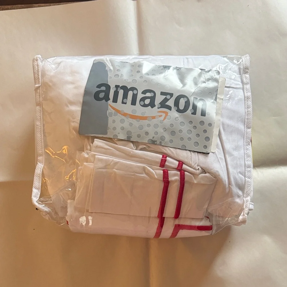 Full Size Duvet Set in Original Packaging, White with Fuchsia Pink Edging